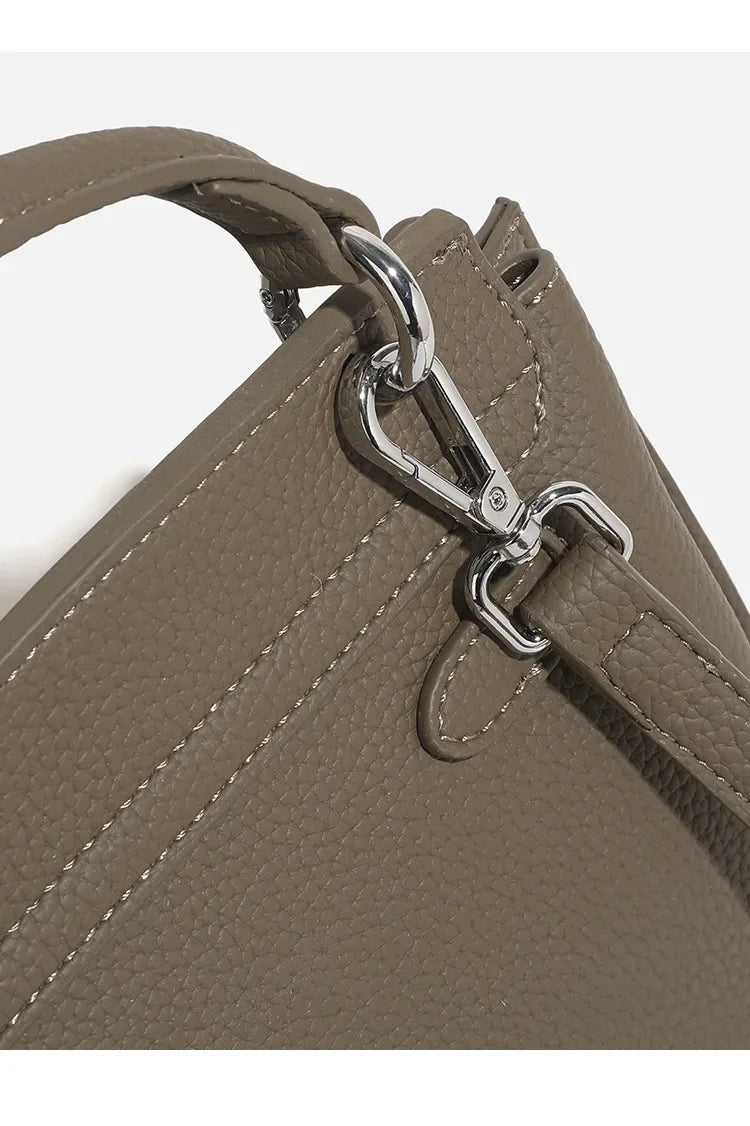 Leather bag with Kelly design