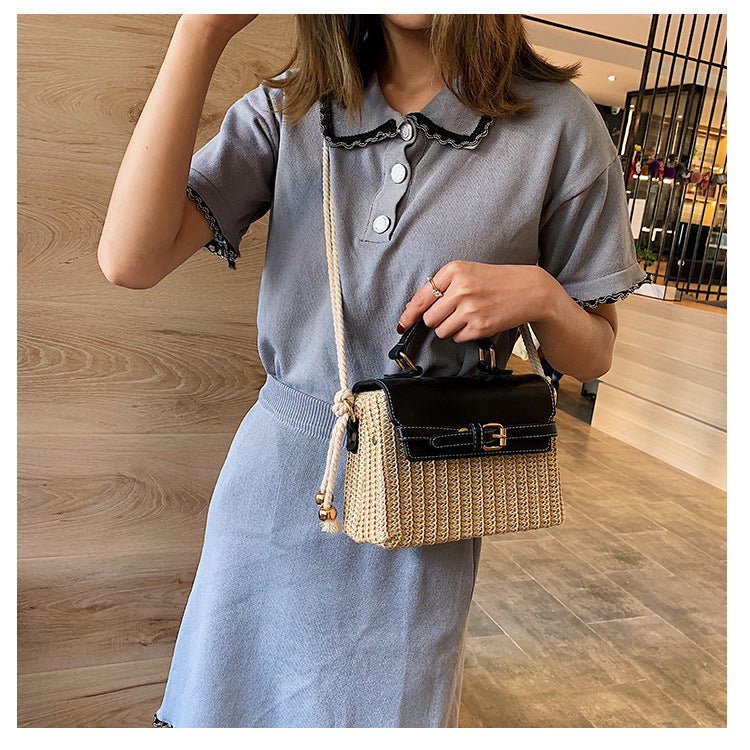 Chic and Timeless: Vintage Straw Beach Bags for Women