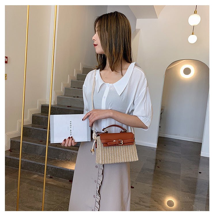 Chic and Timeless: Vintage Straw Beach Bags for Women