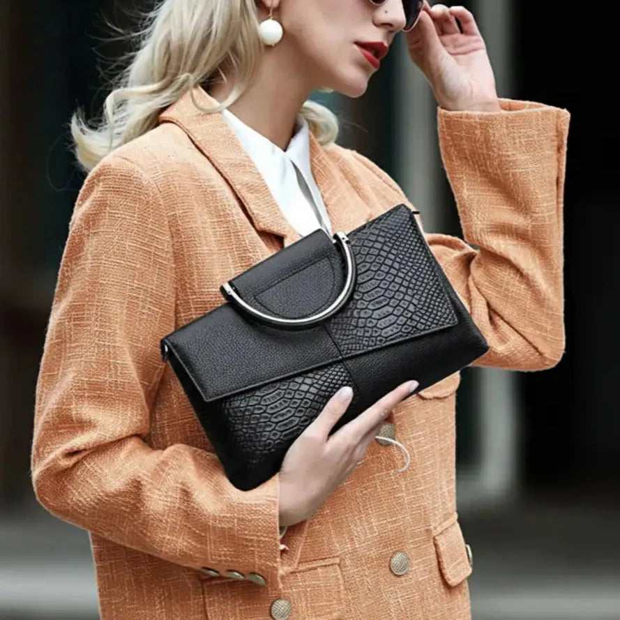 Faux Leather Envelope Bag – Elegant Shoulder & Crossbody Clutch
