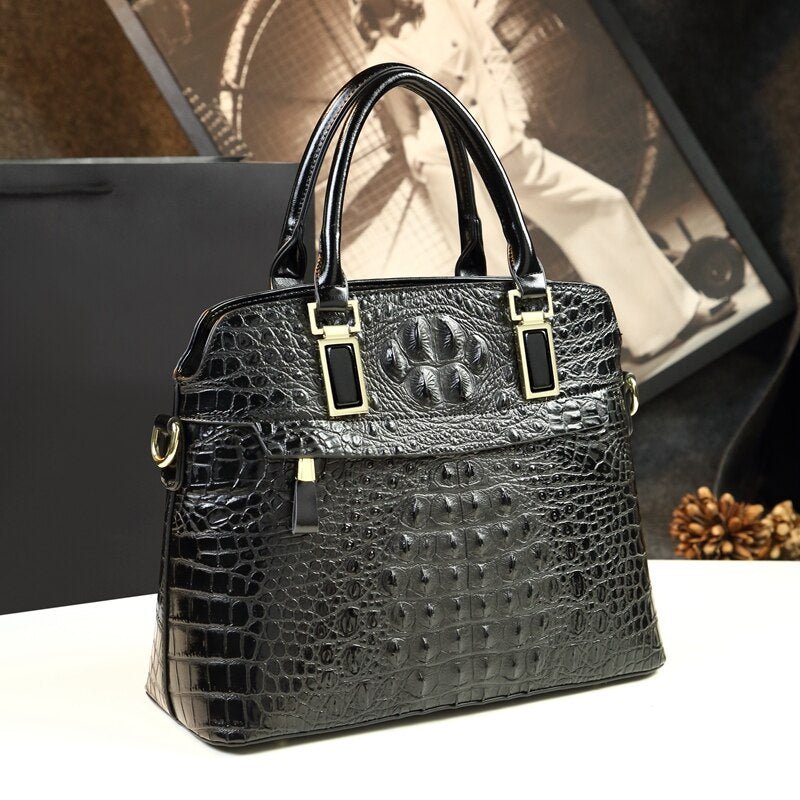 The Scallop Tote Bags
