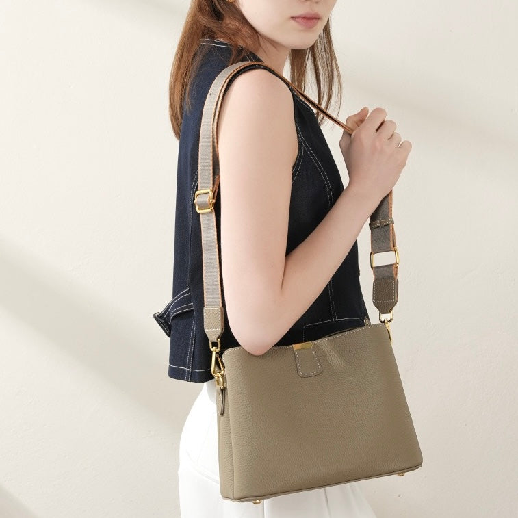 Classic Gold-Trim Genuine Leather Bucket Bag – Elegant Shoulder & Crossbody Handbag
