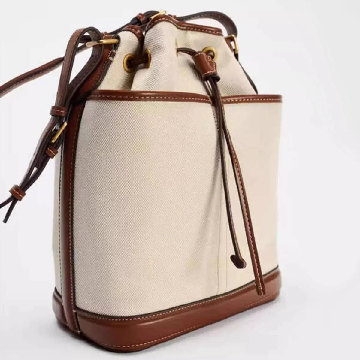 Denim Bucket Bag for Women – Drawstring Shoulder Handbag with Leather Trim