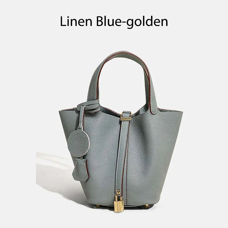 Leather bag with classic design