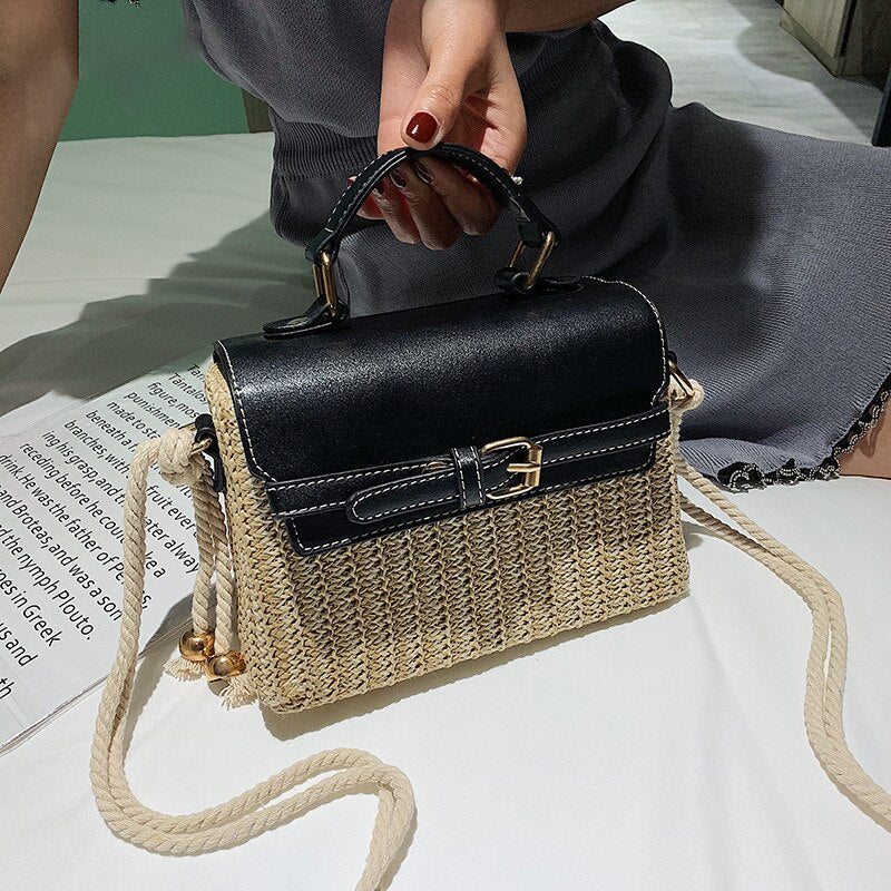 Chic and Timeless: Vintage Straw Beach Bags for Women