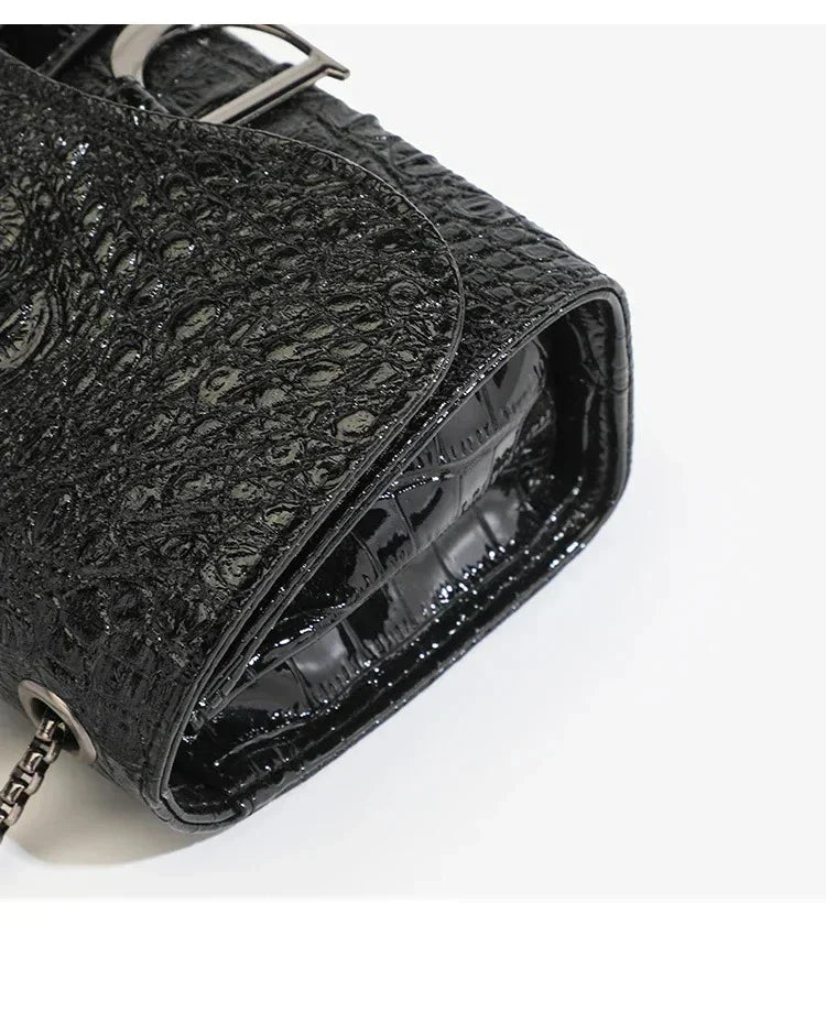 Glitter faux leather bag with D design