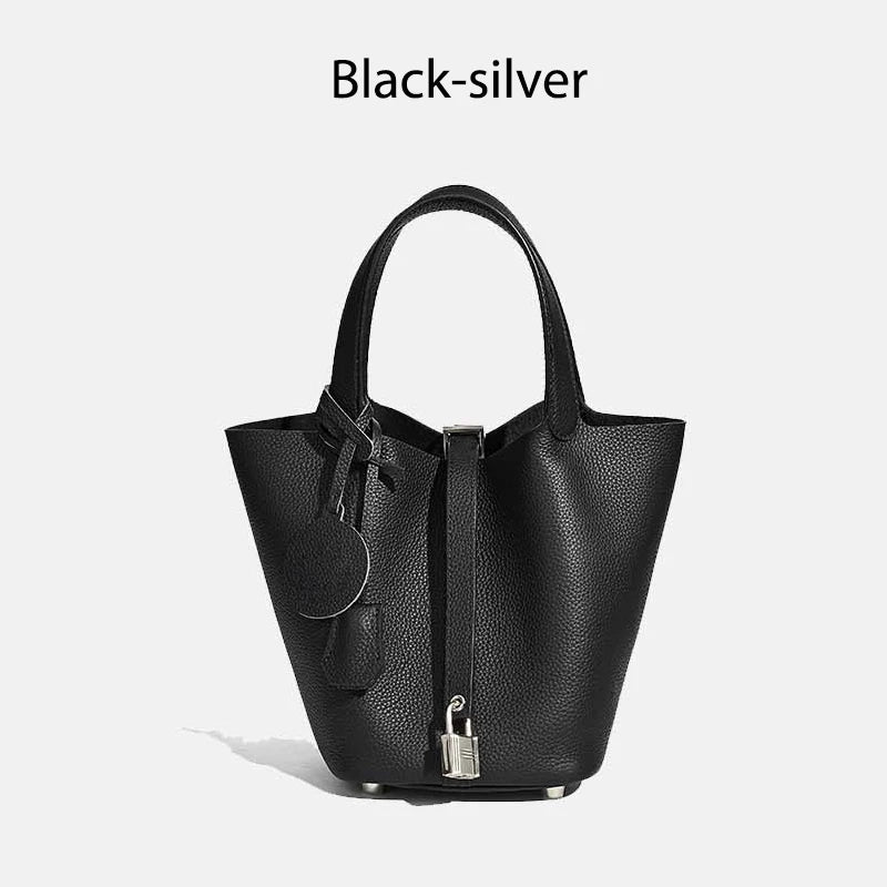 Leather bag with classic design