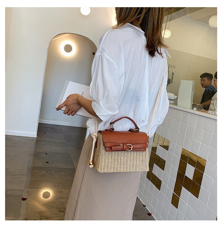 Chic and Timeless: Vintage Straw Beach Bags for Women