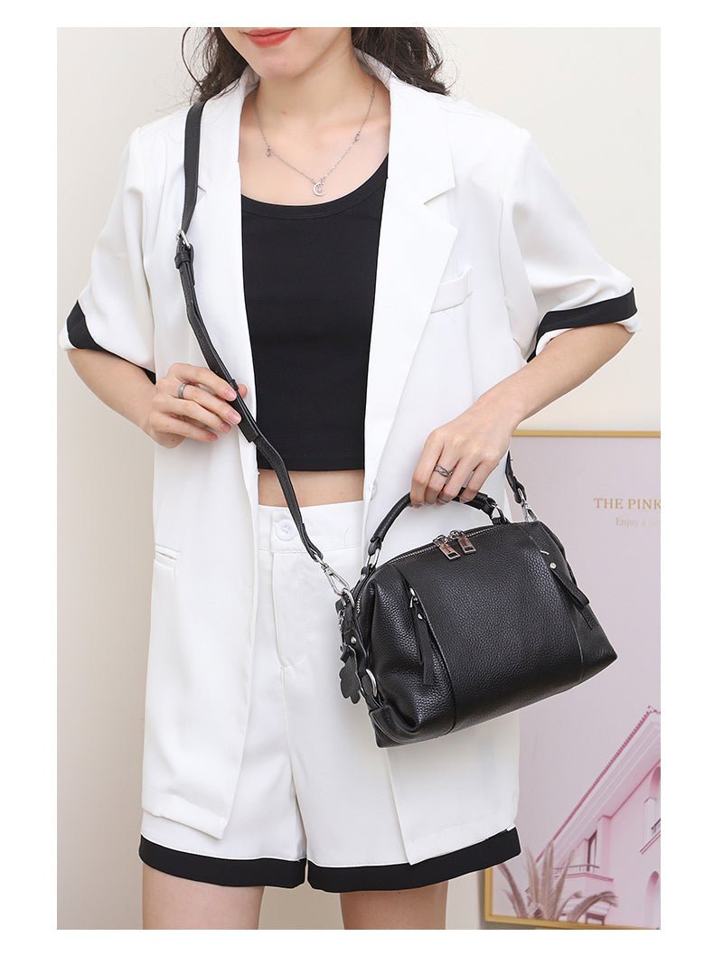 Opulent Elegance: Genuine Leather Women's Tote bag